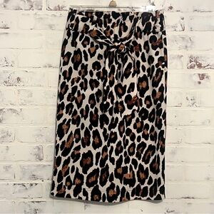 Leopard Pencil skirt